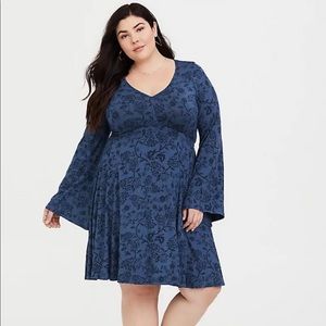 Torrid blue floral bell sleeve jersey skater dress
